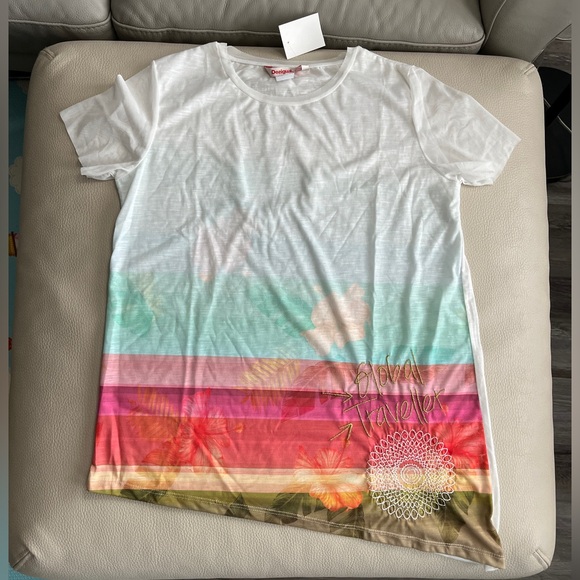 Desigual Women’s Asymmetrical Short Sheer Sleeve Tee - Made in Spain - L - Picture 4 of 11